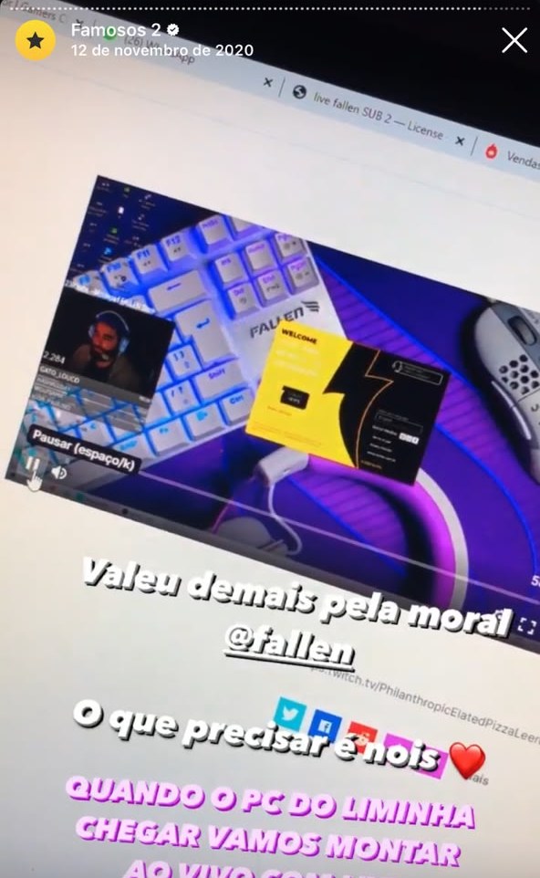 FalleN, IGL da FURIA, testando o NichFPS+ ao vivo na stream